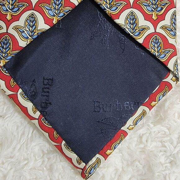 Vintage 90s Burberrys 100% Silk Tie Fleur De Lis Hand Made In USA Rare 57" Long - Picture 6 of 8